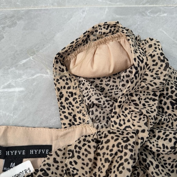 Women’s HYFVE Leopard Print Ruched Long Sleeve Dress Medium - Picture 4 of 16